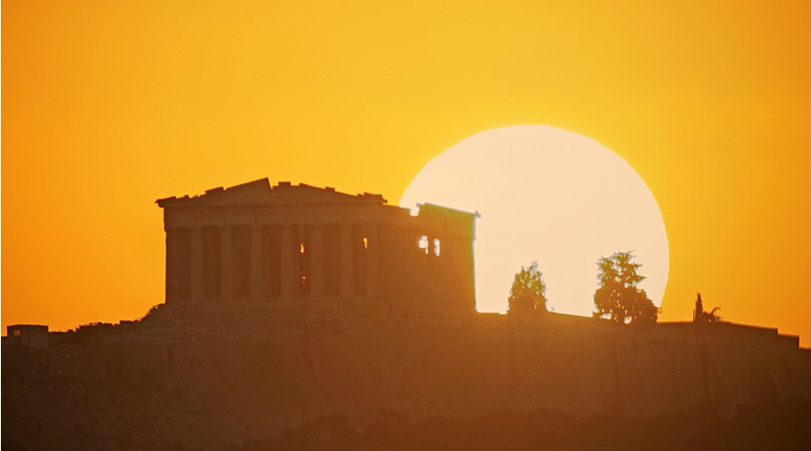 Η Ελλάδα ανακηρύχθηκε ο πιο ηλιόλουστος προορισμός παγκοσμίως για το 2018