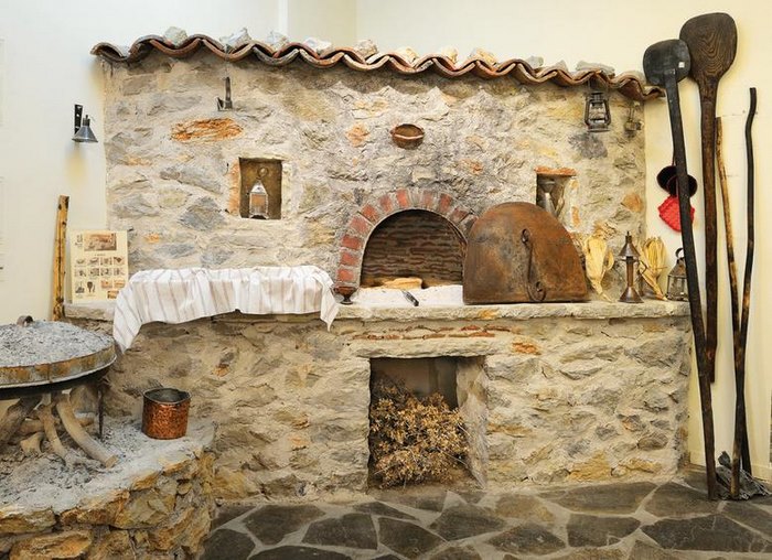 antipalo-deos-tis-arachovas-ena-magiko-chorioudaki-25-ores-apo-tin-athina