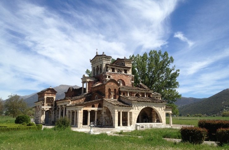Η πιο παράξενη εκκλησία της Ελλάδας: Κτίσμα βυζαντινό και αρχαιοπρεπές μαζί, που όμοιό του δεν υπάρχει πουθενά