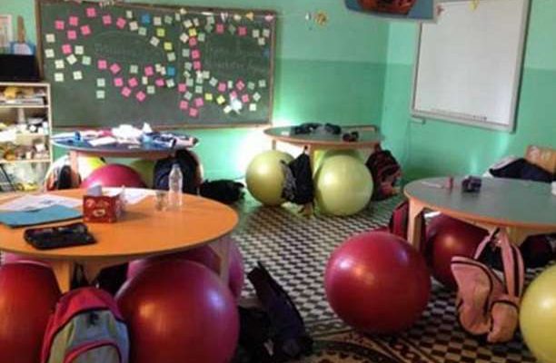 Το πρώτο δημόσιο σχολείο στην Ελλάδα που πέταξε τις καρέκλες των μαθητών