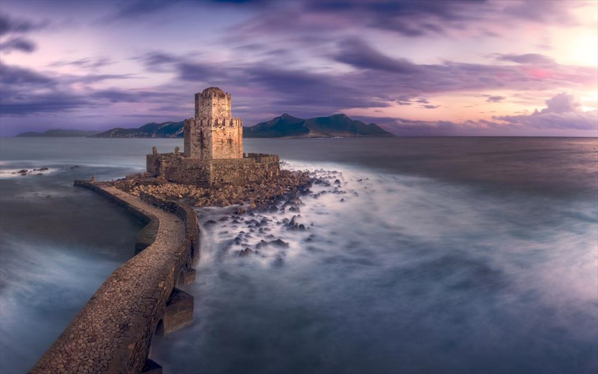 Αυτό Είναι το Ωραιότερο Κάστρο της Ελλάδας που Βρίσκεται στη Μεθώνη και είναι Χτισμένο Μέσα στη Θάλασσα
