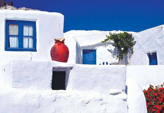 Η «μικρή κυρία» των Κυκλάδων: Το νησάκι των 300 κατοίκων με την σπάνια ομορφιά που λάτρεψε και ύμνησε ο Ελύτης