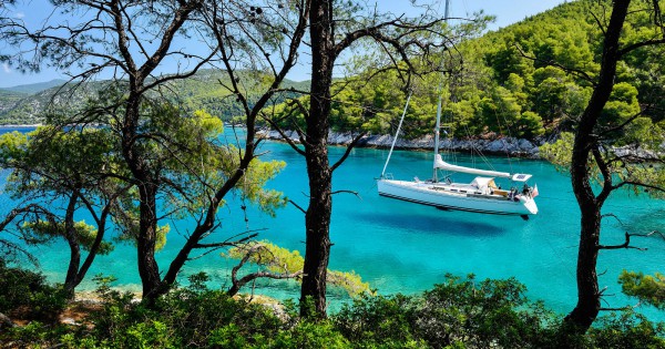 Το Νησάκι Χωρίς Αμάξια που Κάνεις Ονειρικές Διακοπές σαν Πραγματικός Βασιλιάς με Μόνο 70 Ευρώ την Εβδομάδα