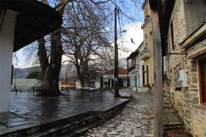 12 ελληνικά χωριά που πρέπει να επισκεφτείς μια φορά στη ζωή σου