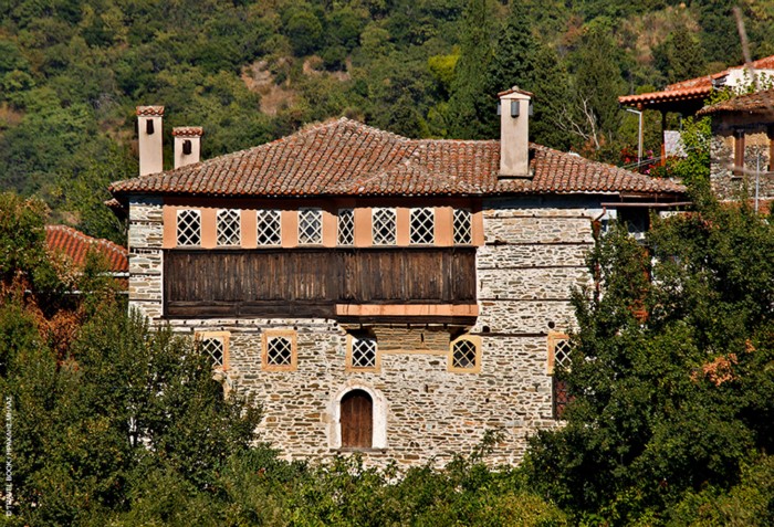 12 ελληνικά χωριά που πρέπει να επισκεφτείς μια φορά στη ζωή σου