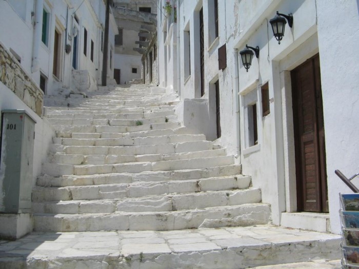 12 ελληνικά χωριά που πρέπει να επισκεφτείς μια φορά στη ζωή σου