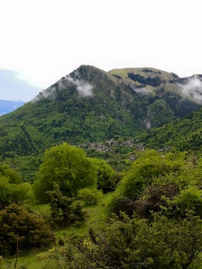 Ο άγνωστος «παράδεισος» των Ιωαννίνων: Ένα κουκλίστικο χωριό που ελάχιστοι γνωρίζουν Ο άγνωστος «παράδεισος» των Ιωαννίνων: Ένα κουκλίστικο χωριό που ελάχιστοι γνωρίζουν