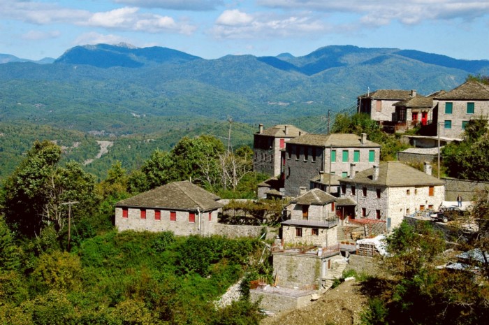 Ο άγνωστος «παράδεισος» των Ιωαννίνων: Ένα κουκλίστικο χωριό που ελάχιστοι γνωρίζουν