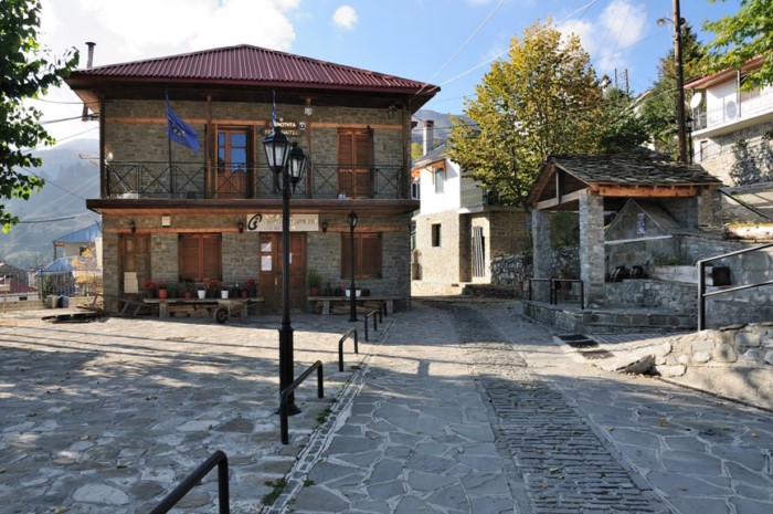 Το πιο ορεινό χωριό στην Ελλάδα ζωντανεύει μόνο πέντε μήνες τον χρόνο