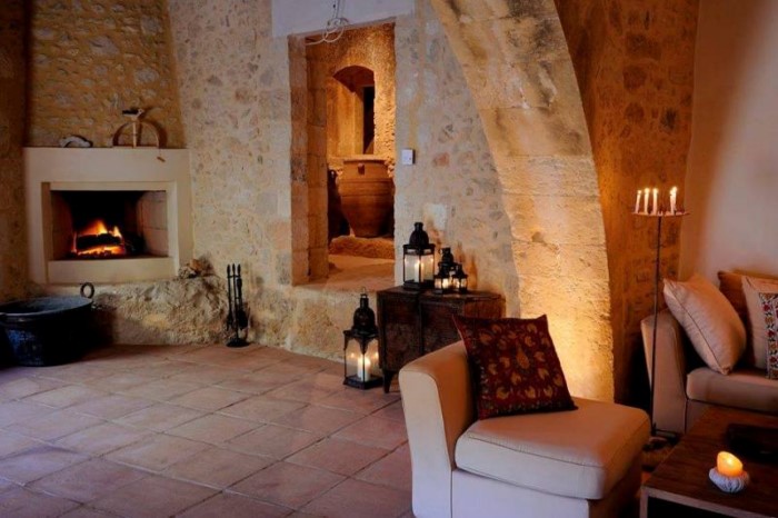 Η εκπληκτική μεταμόρφωση ενός εγκαταλελειμμένου χωριού του 16ου αιώνα στην Κρήτη σε ξενοδοχείο