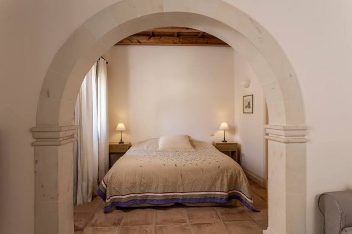 Η εκπληκτική μεταμόρφωση ενός εγκαταλελειμμένου χωριού του 16ου αιώνα στην Κρήτη σε ξενοδοχείο