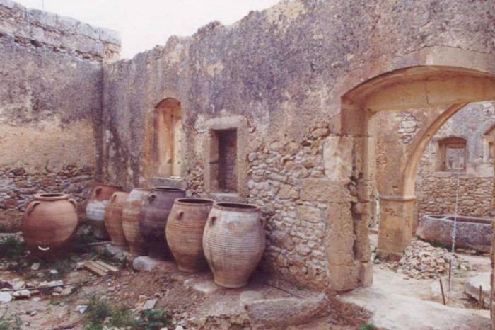 Η εκπληκτική μεταμόρφωση ενός εγκαταλελειμμένου χωριού του 16ου αιώνα στην Κρήτη σε ξενοδοχείο