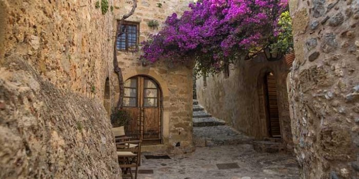 12 ελληνικά χωριά που πρέπει να επισκεφτείς μια φορά στη ζωή σου