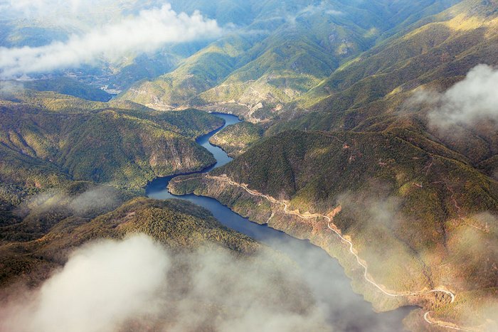 Ο παράδεισος της Ελλάδας: Η πόλη με τα παρθένα δάση, τα πετρόχτιστα γεφύρια, τη σπάνια βλάστηση και τους πανέμορφους καταρράκτες Ο παράδεισος της Ελλάδας: Η πόλη με τα παρθένα δάση, τα πετρόχτιστα γεφύρια, τη σπάνια βλάστηση και τους πανέμορφους καταρράκτες