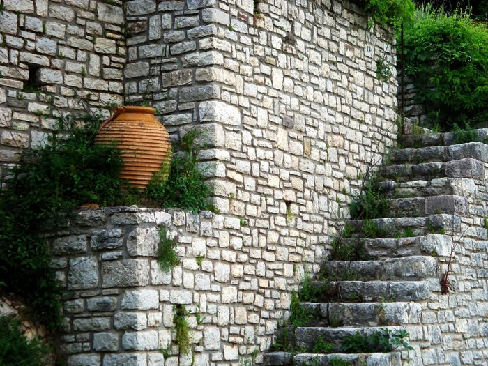 Ανδρίτσαινα: η «πέτρινη» αρχόντισσα της Ηλείας Ανδρίτσαινα: η «πέτρινη» αρχόντισσα της Ηλείας