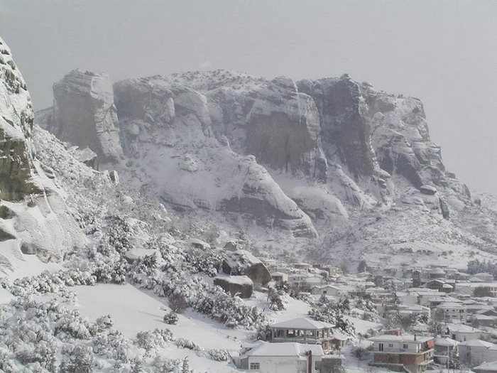 dinfo.gr - 30 μαγικές φωτογραφίες που αποδεικνύουν ότι η Ελλάδα γίνεται πιο όμορφη όταν χιονίζει.. 