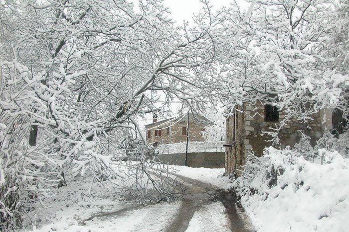 dinfo.gr - 30 μαγικές φωτογραφίες που αποδεικνύουν ότι η Ελλάδα γίνεται πιο όμορφη όταν χιονίζει.. 