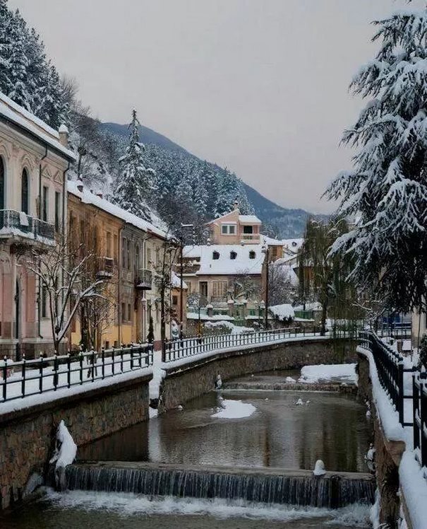 dinfo.gr - 30 μαγικές φωτογραφίες που αποδεικνύουν ότι η Ελλάδα γίνεται πιο όμορφη όταν χιονίζει.. 
