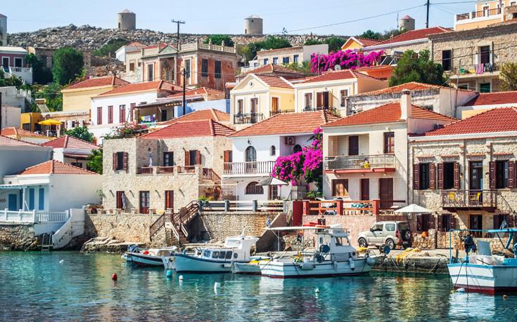 Το νησί της ευτυχίας: Ο άγνωστος μικροσκοπικός παράδεισος της Ελλάδας που μοιάζει με κομμάτι του ουρανού