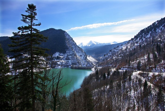 Τοπίο που θυμίζει τα φιορδ της Νορβηγίας. Αλλά.. βρίσκεται στην Ελλάδα! Τοπίο που θυμίζει τα φιορδ της Νορβηγίας. Αλλά.. βρίσκεται στην Ελλάδα!