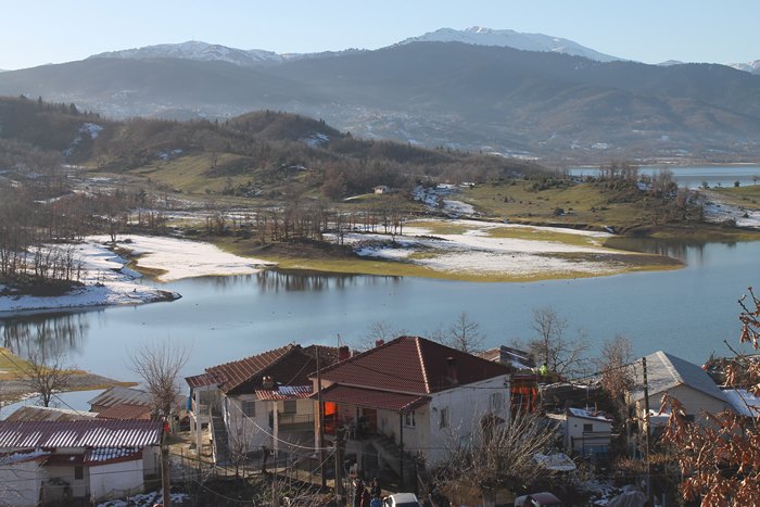 Τοπίο που θυμίζει τα φιορδ της Νορβηγίας. Αλλά.. βρίσκεται στην Ελλάδα! Τοπίο που θυμίζει τα φιορδ της Νορβηγίας. Αλλά.. βρίσκεται στην Ελλάδα!