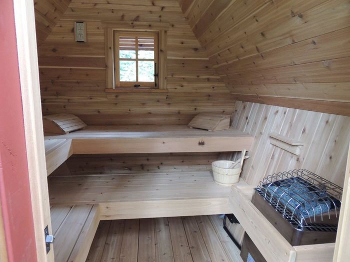 Ένας ξυλουργός κατασκευάζει σπίτια που μοιάζουν σαν να ξεπήδησαν από παραμύθι! Ένας ξυλουργός κατασκευάζει σπίτια που μοιάζουν σαν να ξεπήδησαν από παραμύθι!