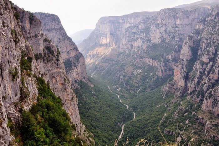 Ζαγοροχώρια: Σαράντα έξι πανέμορφα χωριά σκαρφαλωμένα στα βουνά των Ιωαννίνων Ζαγοροχώρια: Σαράντα έξι πανέμορφα χωριά σκαρφαλωμένα στα βουνά των Ιωαννίνων