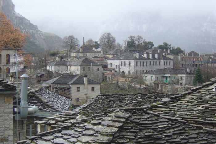 Ζαγοροχώρια: Σαράντα έξι πανέμορφα χωριά σκαρφαλωμένα στα βουνά των Ιωαννίνων Ζαγοροχώρια: Σαράντα έξι πανέμορφα χωριά σκαρφαλωμένα στα βουνά των Ιωαννίνων