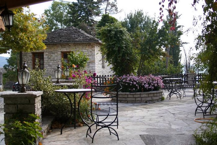 Ζαγοροχώρια: Σαράντα έξι πανέμορφα χωριά σκαρφαλωμένα στα βουνά των Ιωαννίνων Ζαγοροχώρια: Σαράντα έξι πανέμορφα χωριά σκαρφαλωμένα στα βουνά των Ιωαννίνων