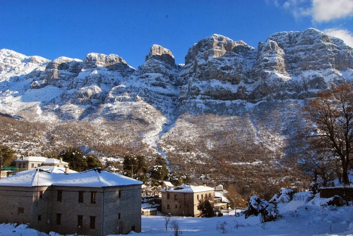 Ζαγοροχώρια: Σαράντα έξι πανέμορφα χωριά σκαρφαλωμένα στα βουνά των Ιωαννίνων Ζαγοροχώρια: Σαράντα έξι πανέμορφα χωριά σκαρφαλωμένα στα βουνά των Ιωαννίνων