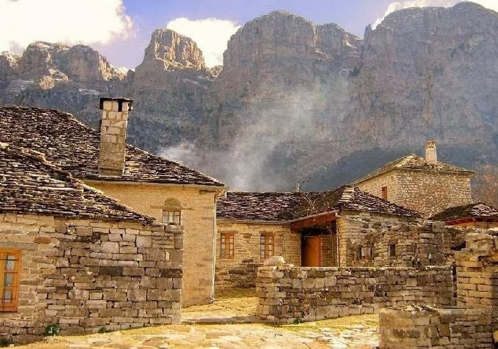 Ζαγοροχώρια: Σαράντα έξι πανέμορφα χωριά σκαρφαλωμένα στα βουνά των Ιωαννίνων Ζαγοροχώρια: Σαράντα έξι πανέμορφα χωριά σκαρφαλωμένα στα βουνά των Ιωαννίνων