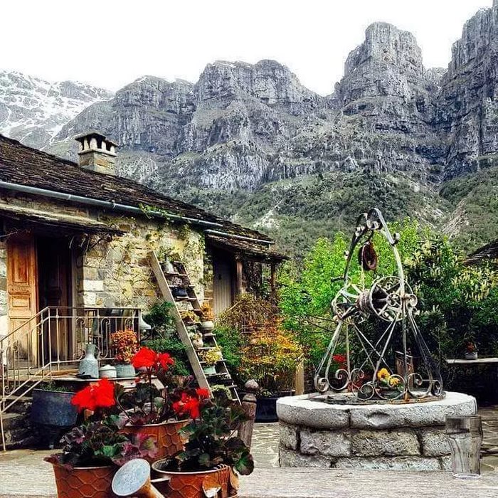 Ζαγοροχώρια: Σαράντα έξι πανέμορφα χωριά σκαρφαλωμένα στα βουνά των Ιωαννίνων Ζαγοροχώρια: Σαράντα έξι πανέμορφα χωριά σκαρφαλωμένα στα βουνά των Ιωαννίνων