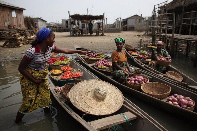 tilestwra.gr - 10 υπέροχα χωριά που επιπλέουν στο νερό tilestwra.gr - 10 υπέροχα χωριά που επιπλέουν στο νερό
