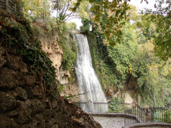 Το "Μάντσεστερ της Ελλάδας": Η παραμυθένια πόλη με τα ποτάμια, τους καταρράκτες και τα Το "Μάντσεστερ της Ελλάδας": Η παραμυθένια πόλη με τα ποτάμια, τους καταρράκτες αλλά και τα ομορφότερα παλιά σπίτια!