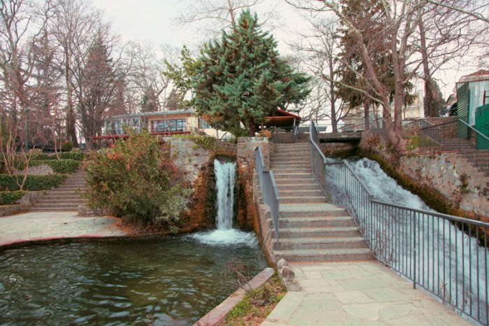 Το "Μάντσεστερ της Ελλάδας": Η παραμυθένια πόλη με τα ποτάμια, τους καταρράκτες και τα Το "Μάντσεστερ της Ελλάδας": Η παραμυθένια πόλη με τα ποτάμια, τους καταρράκτες αλλά και τα ομορφότερα παλιά σπίτια!