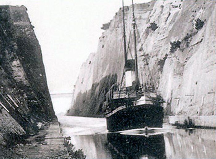 Όταν στην Ελλάδα γίνονταν πραγματικά μεγάλα έργα. Σπάνιες εικόνες από την διάνοιξη της Διώρυγας της Κορίνθου