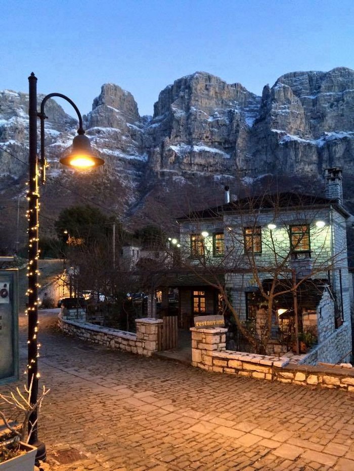 Κάποιοι υποστηρίζουν ότι είναι το ωραιότερο χωριό στο Ζαγόρι. Δείτε τις εικόνες και μάλλον θα συμφωνήσετε μαζί τους