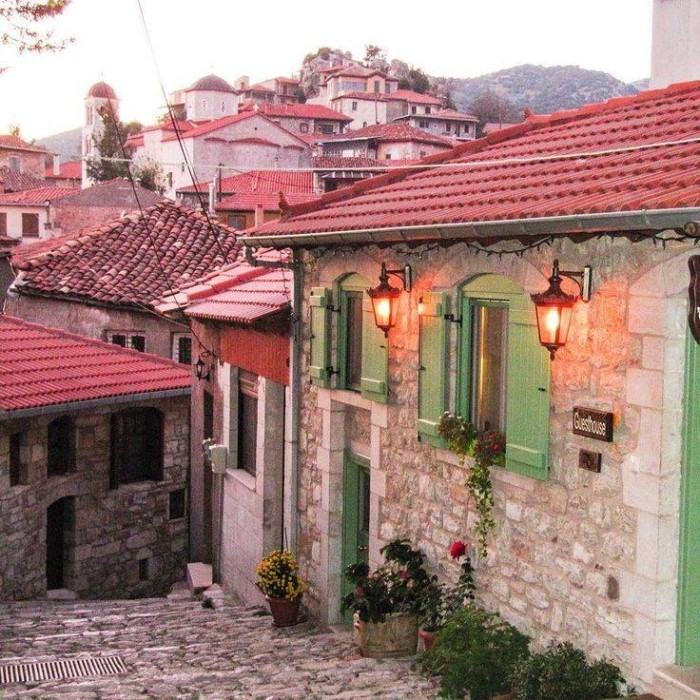 Η αρχαιότερη βιβλιοθήκη της Ελλάδας βρίσκεται σε ένα ορεινό χωριό μόλις 342 κατοίκων