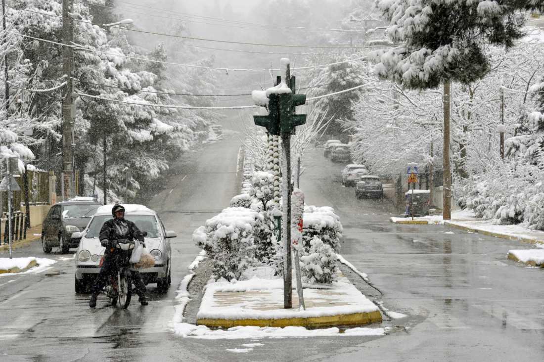 Καιρός στην Ελλάδα: Ερχεται Χιονιάς μέχρι την Πρωτοχρονιά – Σε ποιες Περιοχές της χώρας μας
