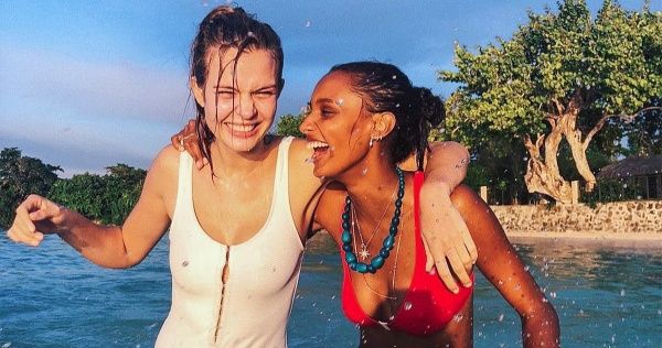 Taking a Trip With Your Girlfriends Is Good for Your Health, According to Science