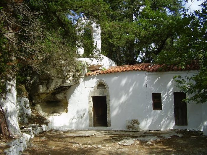 Το άγνωστο ελληνικό χωριό με τους καταρράκτες που οι κάτοικοί του είναι όλοι πετυχημένοι επιχειρηματίες