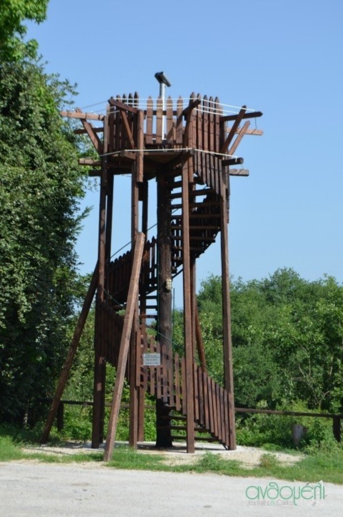 Το πιο παραμυθένιο ξενοδοχείο της Ελλάδας είναι γεμάτο πέτρινους πύργους και θυμίζει.. Σκωτία