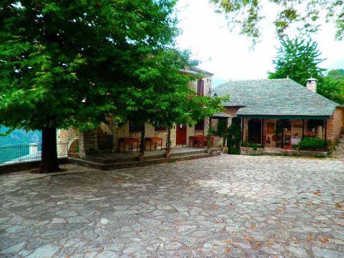 Συράκκο και Καλαρρύτες: Εξωπραγματική ομορφιά 