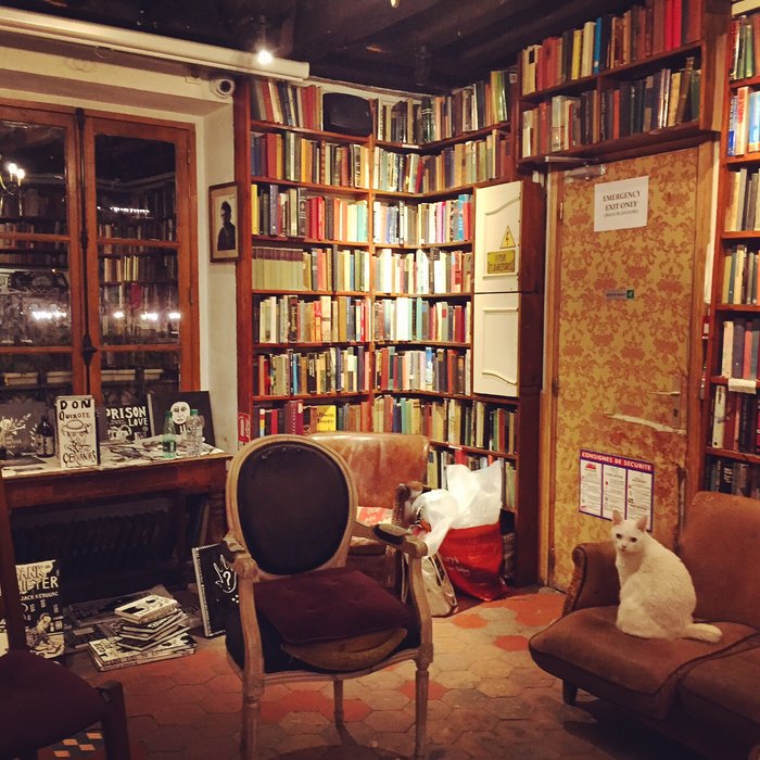 Το πιο μαγικό βιβλιοπωλείο του κόσμου βρίσκεται στο Παρίσι! Το πιο μαγικό βιβλιοπωλείο του κόσμου βρίσκεται στο Παρίσι!