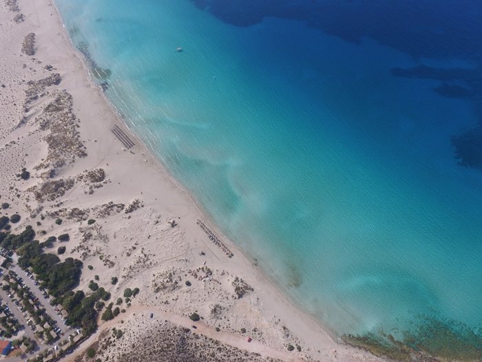 Σίμος: Η εξωτική παραλία που θυμίζει Καραϊβική!