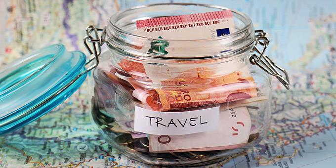 Πώς βρίσκει ο κόσμος λεφτά για ταξίδια;