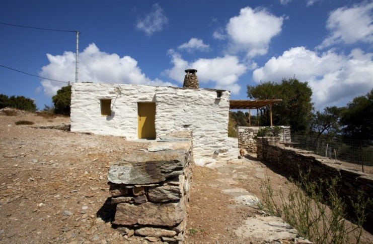 Ο Έλληνας αρχιτέκτονας που δίνει νέα ζωή σε παλιά αγροτικά και κτηνοτροφικά κτίσματα Ο Έλληνας αρχιτέκτονας που δίνει νέα ζωή σε παλιά αγροτικά και κτηνοτροφικά κτίσματα