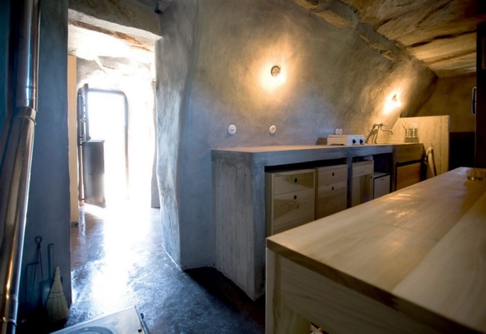 Ο Έλληνας αρχιτέκτονας που δίνει νέα ζωή σε παλιά αγροτικά και κτηνοτροφικά κτίσματα Ο Έλληνας αρχιτέκτονας που δίνει νέα ζωή σε παλιά αγροτικά και κτηνοτροφικά κτίσματα