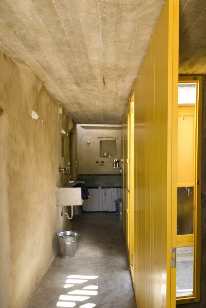 Ο Έλληνας αρχιτέκτονας που δίνει νέα ζωή σε παλιά αγροτικά και κτηνοτροφικά κτίσματα Ο Έλληνας αρχιτέκτονας που δίνει νέα ζωή σε παλιά αγροτικά και κτηνοτροφικά κτίσματα