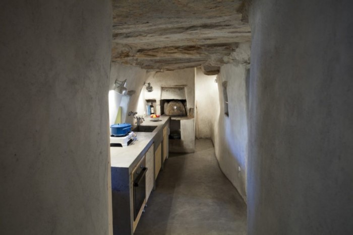 Ο Έλληνας αρχιτέκτονας που δίνει νέα ζωή σε παλιά αγροτικά και κτηνοτροφικά κτίσματα Ο Έλληνας αρχιτέκτονας που δίνει νέα ζωή σε παλιά αγροτικά και κτηνοτροφικά κτίσματα